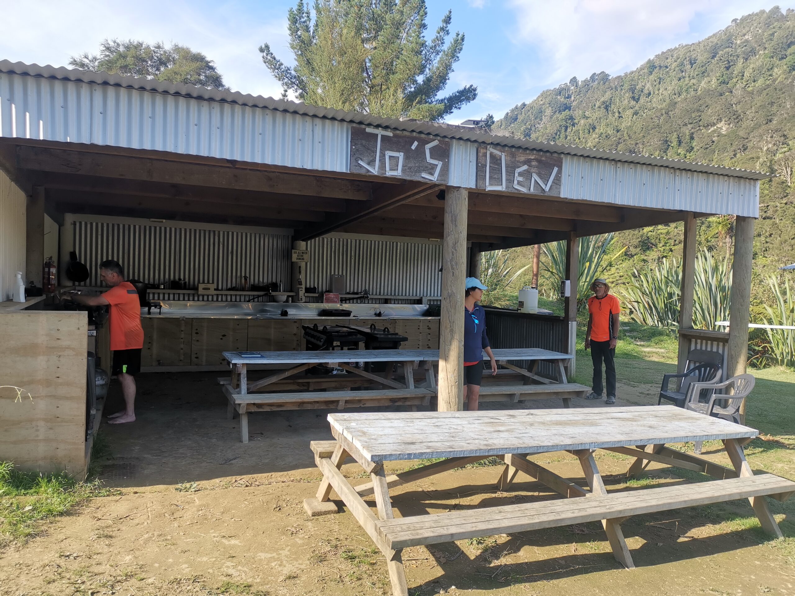 You are currently viewing John Coull Hut to Tieke campsite, Day 2 (Wanganui River)